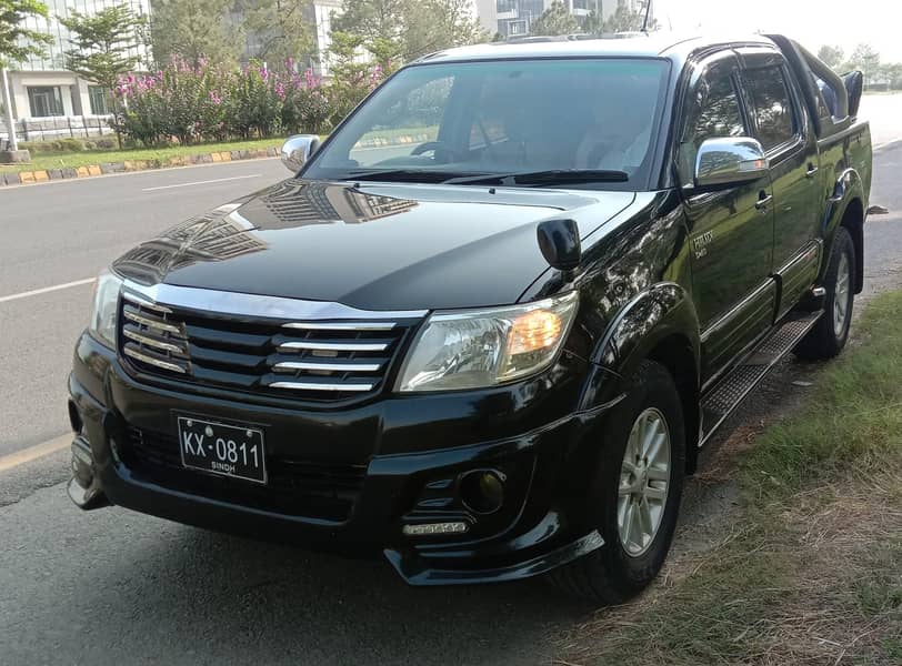 Toyota Hilux 2015 Model 0