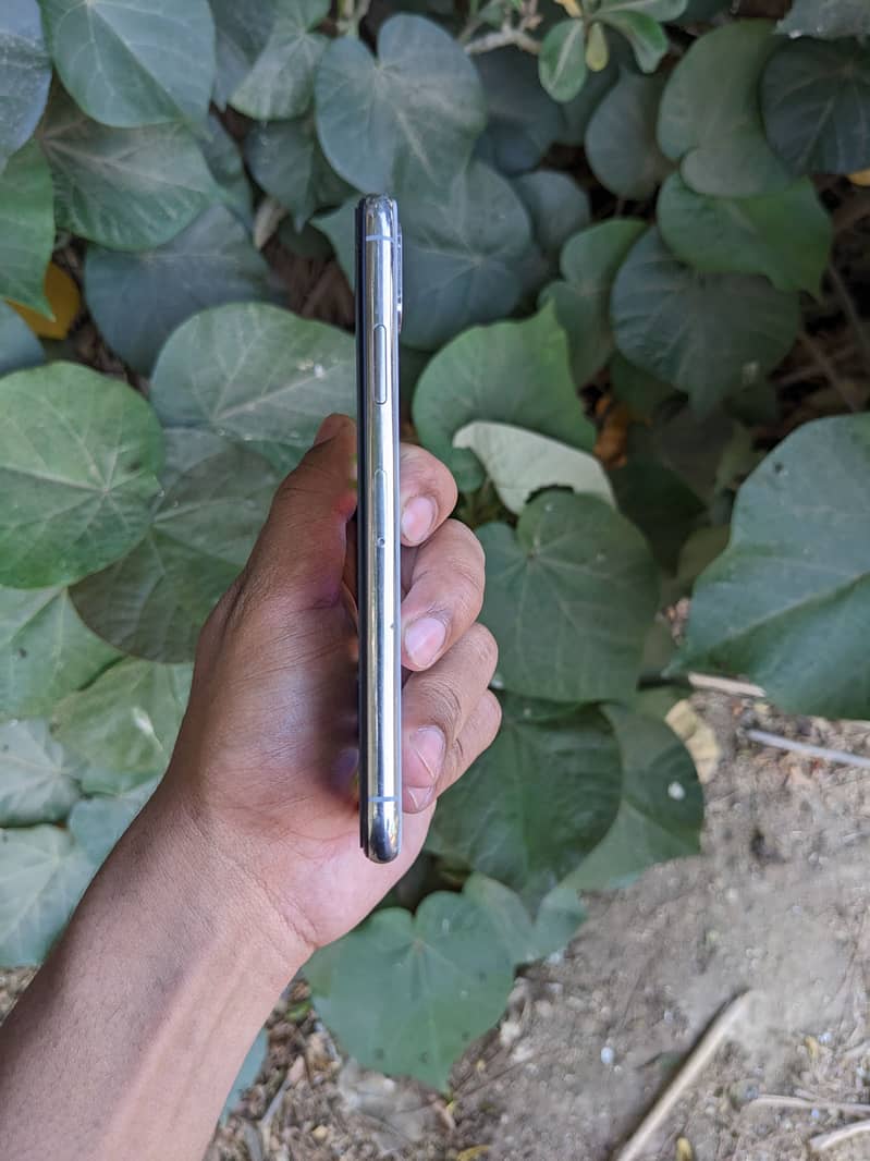 Iphone x pta approve 64 gb 4
