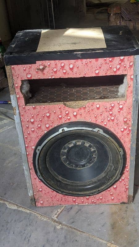 Car amplifier and speaker for sale urgent 0