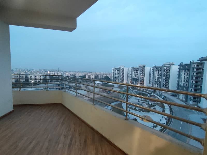 BRAND NEW 10 Marla 3 Bed Apartment On 5th Floor For Sale In Askari 11 Sec-D, Lahore 17