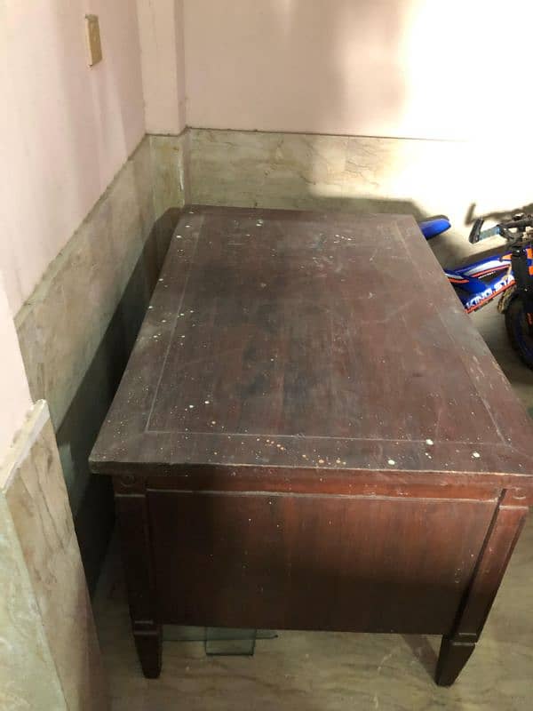 Computer Table 1