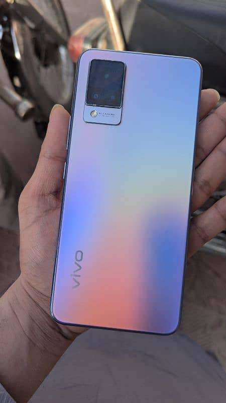 vivo v21 8/128 2