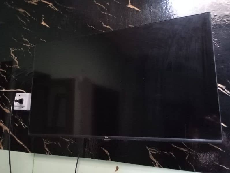 TCL 40 inch lcd 1