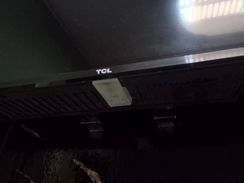 TCL 40 inch lcd 2