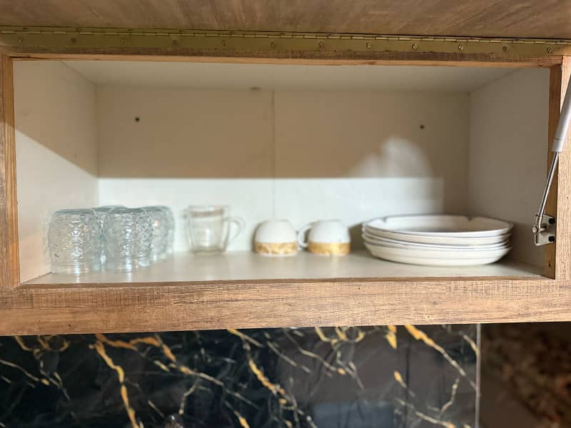 One bedroom apartment available on daily and weekly basis 7