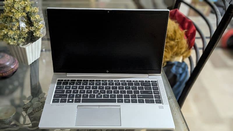 HP EliteBook 840 G7 Core-i5-10th Gen 8 GB RAM 256 GB SSD 14″ Display 2