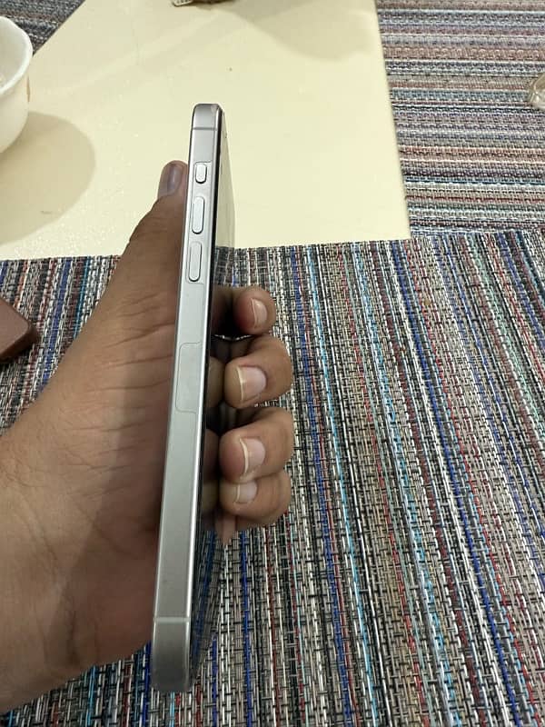 15 Pro Max White 256 Factory Unlock 2