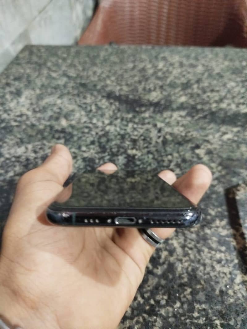iphone 11 pro 3