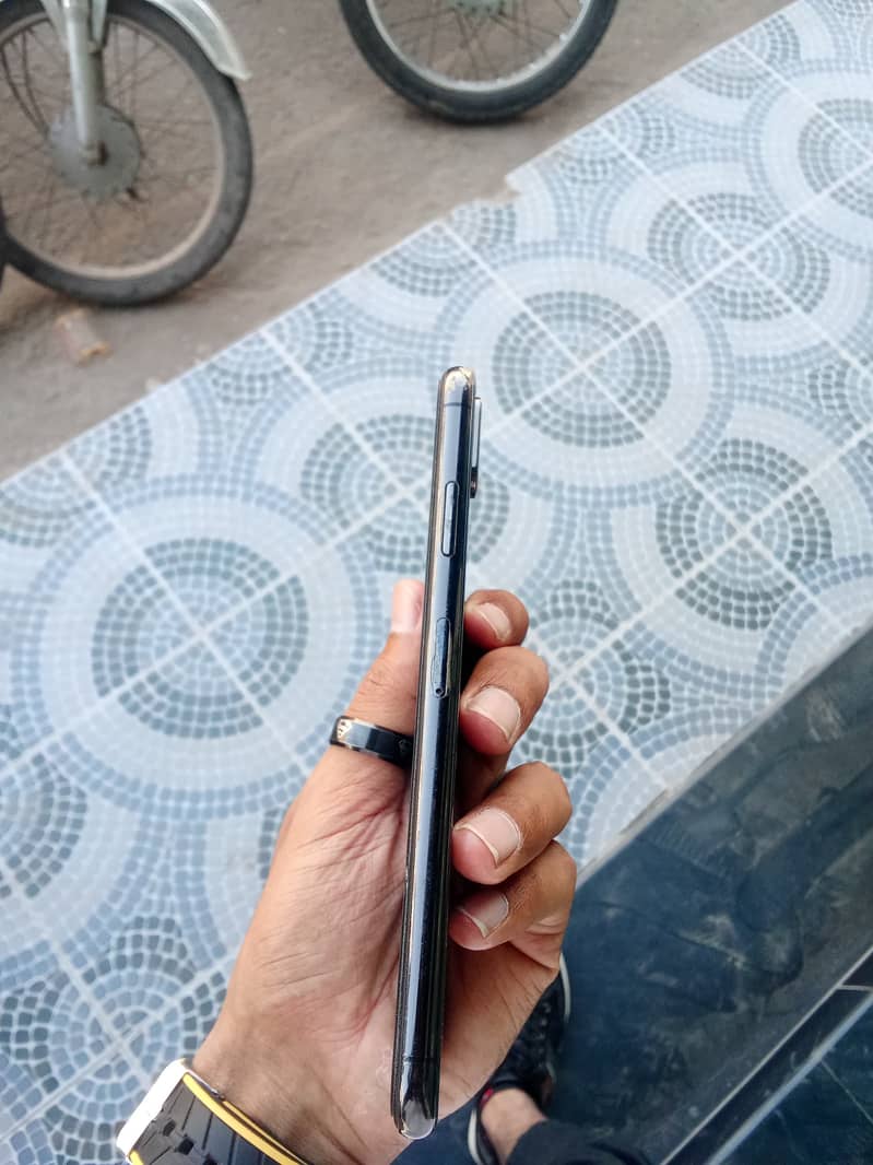 I PHONE XS MAX 512 GB 10/10 PTA APPROVED 2