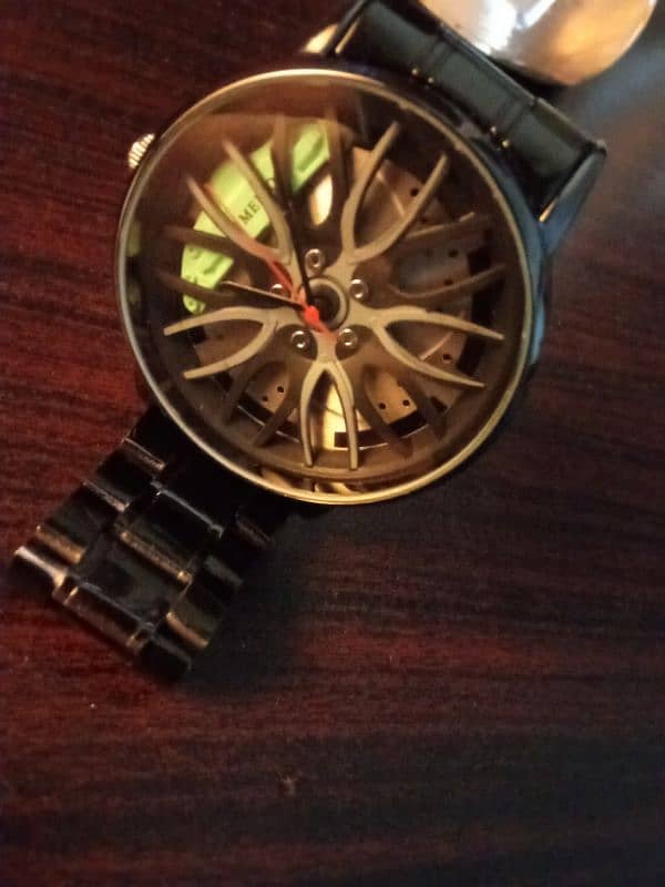 wheel watch with black colour 2