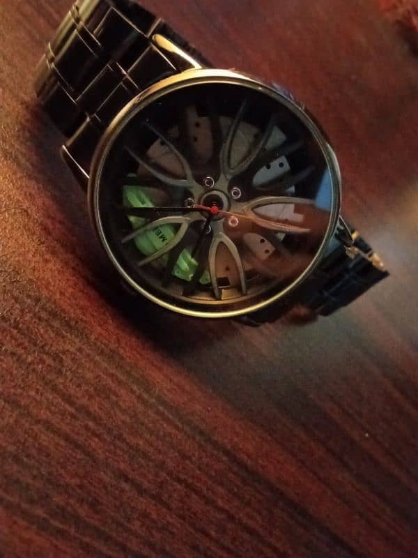 wheel watch with black colour 3