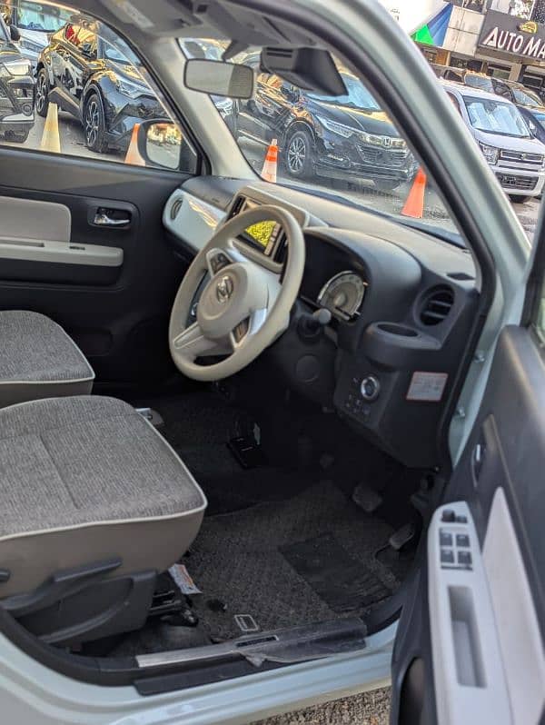 Daihatsu Mira 2022 6
