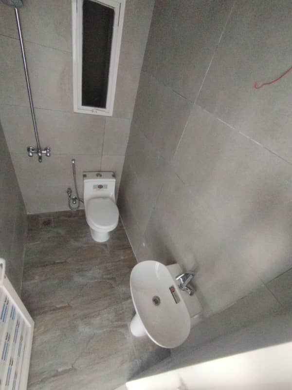 Just Like Brand New Building 2nd Floor For Rent Original Pics 8