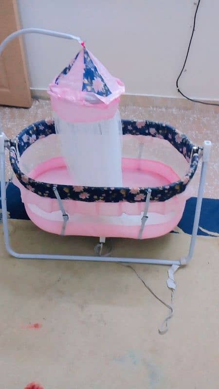 baby swing 1