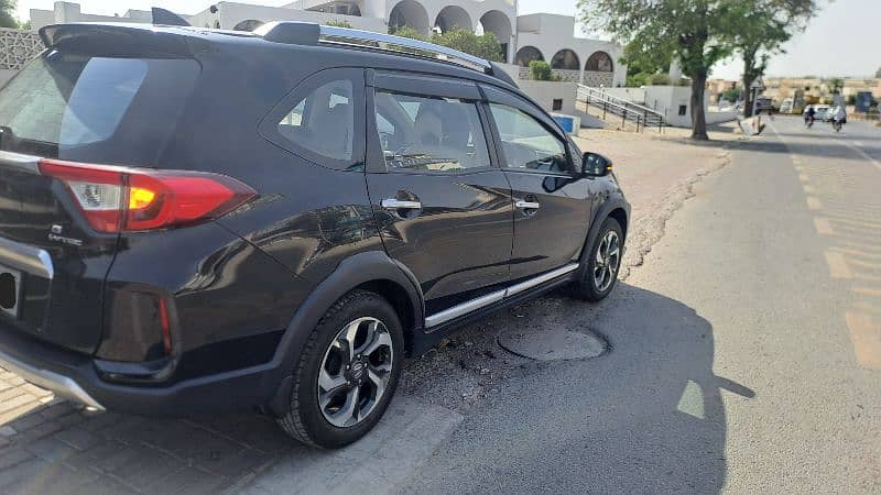 Honda BR-V 2023 3