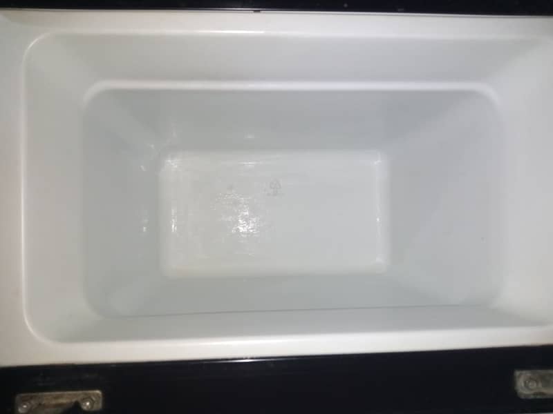 Orient Refrigerator Model:OR-114F 7