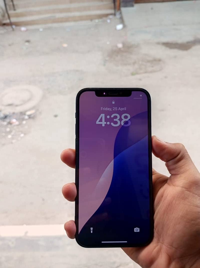 iPhone 12 jv 64gb exchange possible with iPhone 13 5