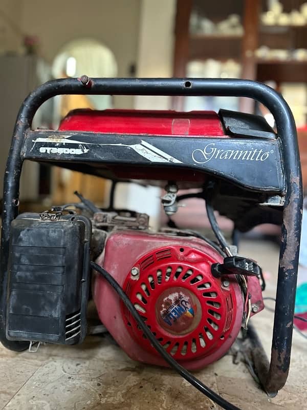 GRANNITO GENERATOR GT3700ES 1