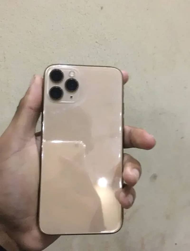iPhone 11 Pro LLA Factory Unlock Water Pack Read full add please 0