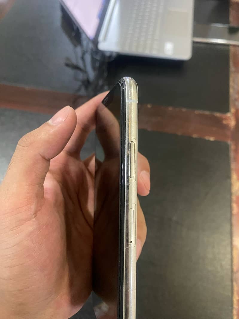 Apple iPhone X 7
