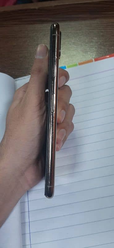 iphone xs max PTA approved 10/9 2