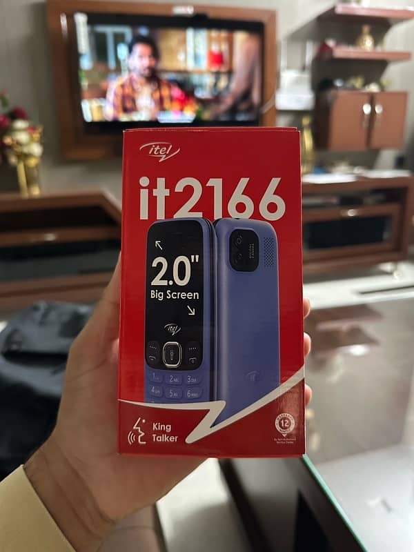 Itel phone , dual sim card , extra memory card space 0