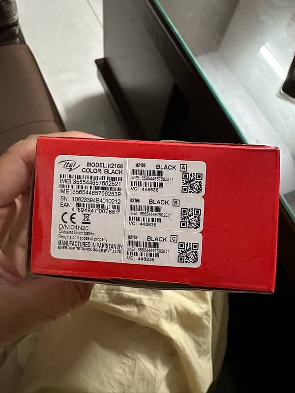 Itel phone , dual sim card , extra memory card space 2