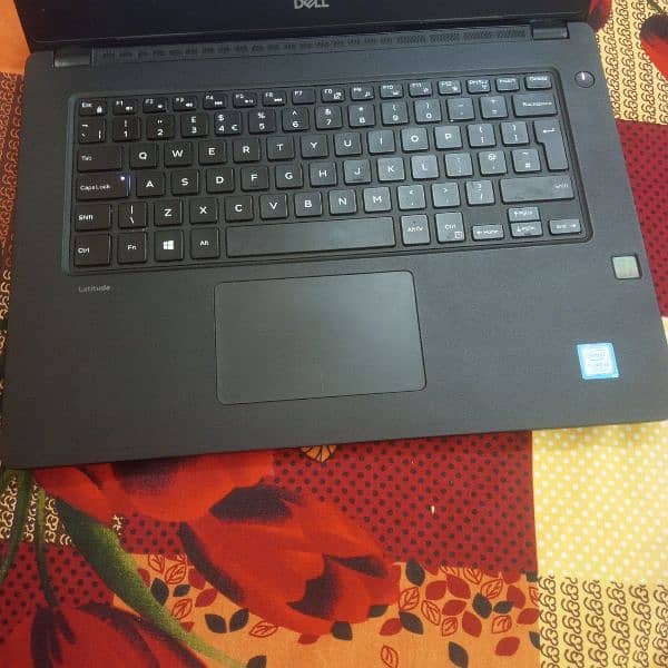 Laptop Core i5 7 genration Urgent sale 1