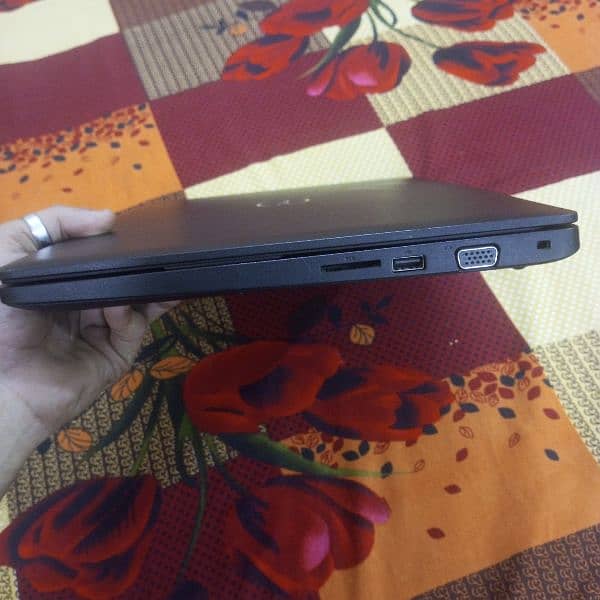 Laptop Core i5 7 genration Urgent sale 6