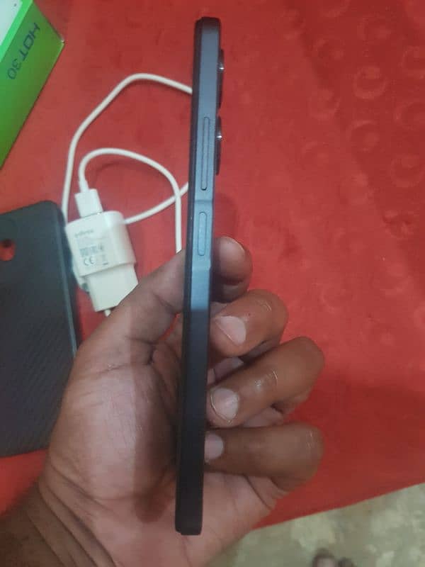 infinix Hot 30 16/128 2