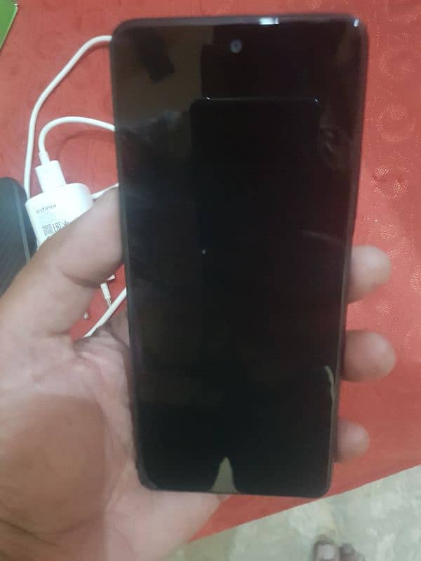 infinix Hot 30 16/128 9