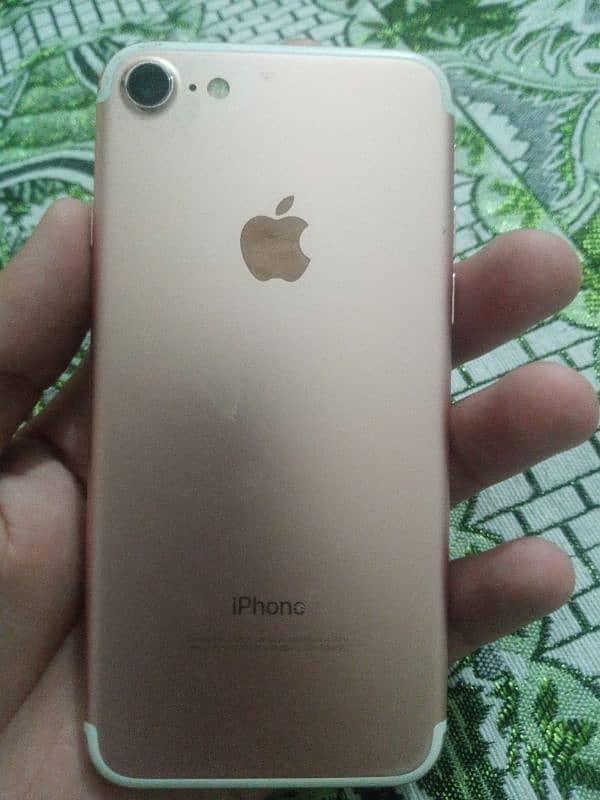 iPhone 7, 32 GB condition 10 by 10 WhatsApp nomber  03281037734 1