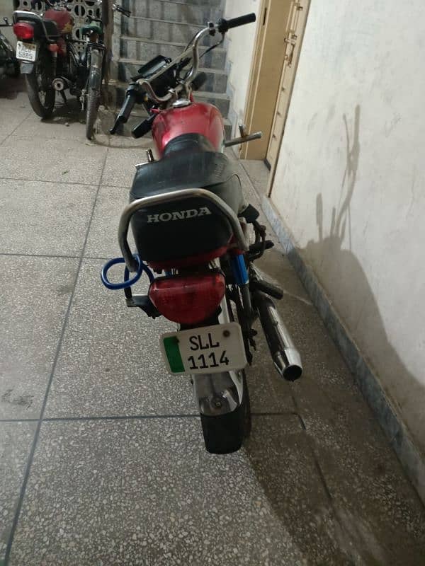 Honda CD 70 2017 6