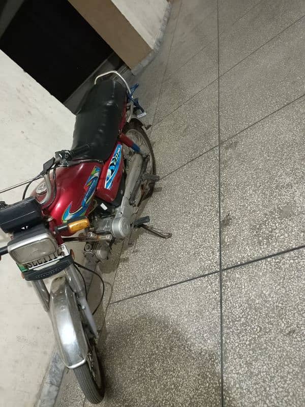 Honda CD 70 2017 8