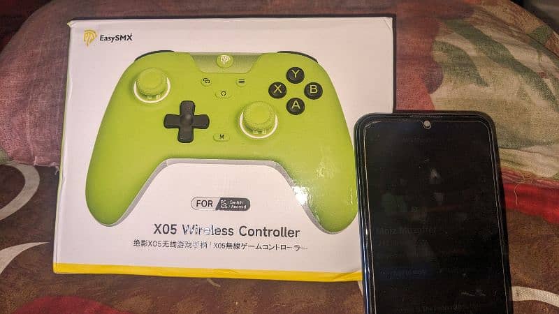 Brand new EasySMX 05 controller (lime green) 0