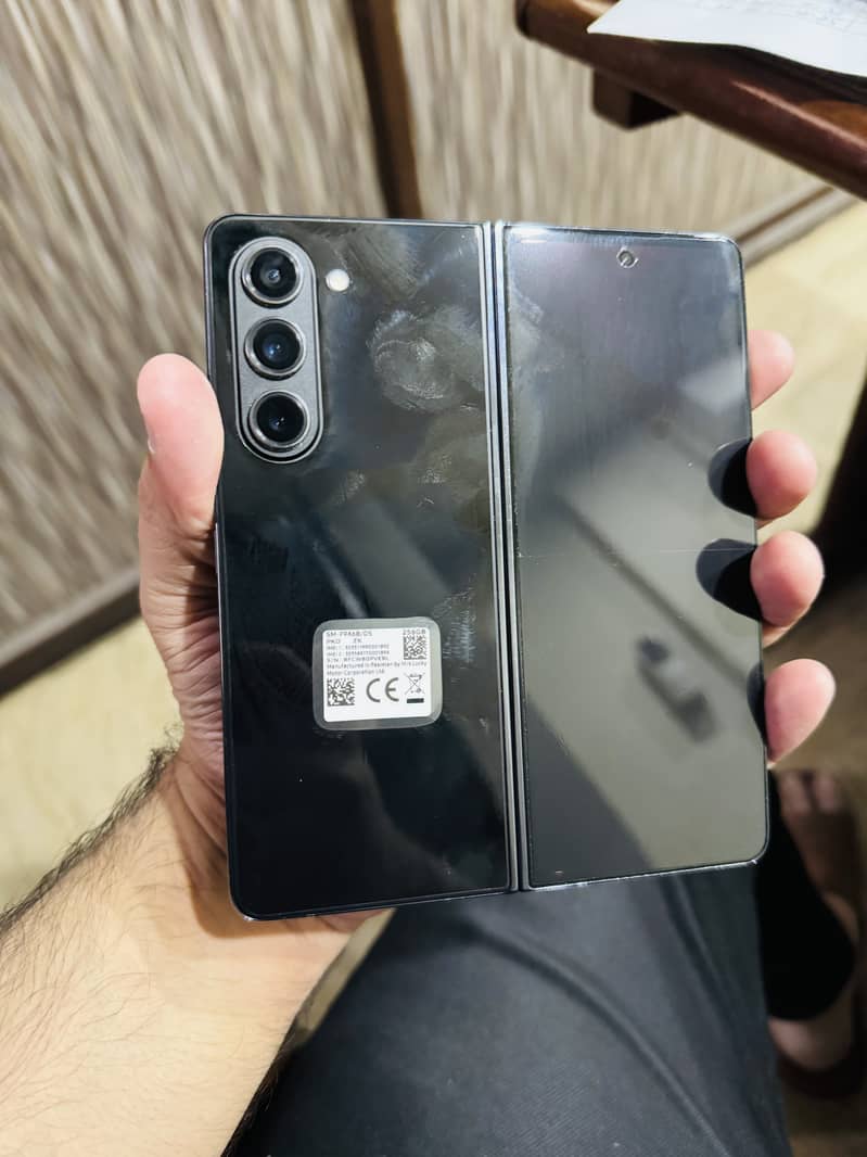Samsung Z Fold 5 with all accessories and genuine case and S pen 6