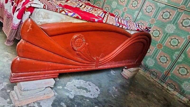 Bed rs. 14000 & dressing rs. 7000 only. 5