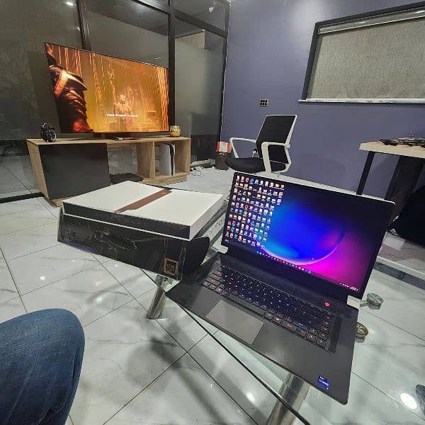 Alienware x17 R2 gaming laptop RTX 3080Ti 0