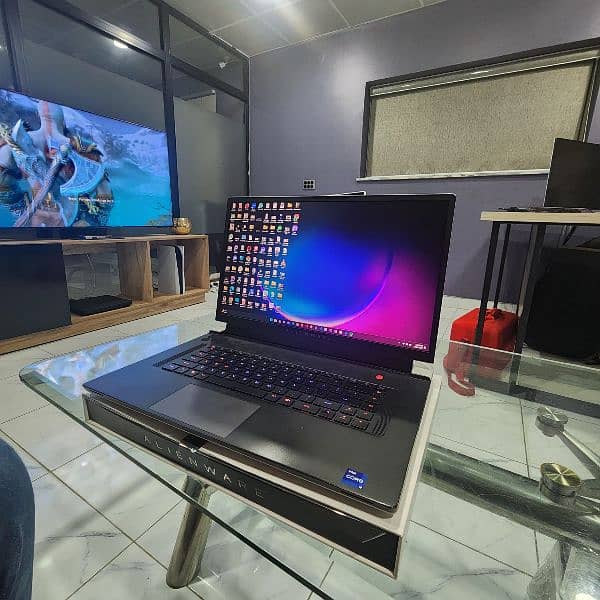 Alienware x17 R2 gaming laptop RTX 3080Ti 4