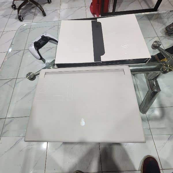 Alienware x17 R2 gaming laptop RTX 3080Ti 5