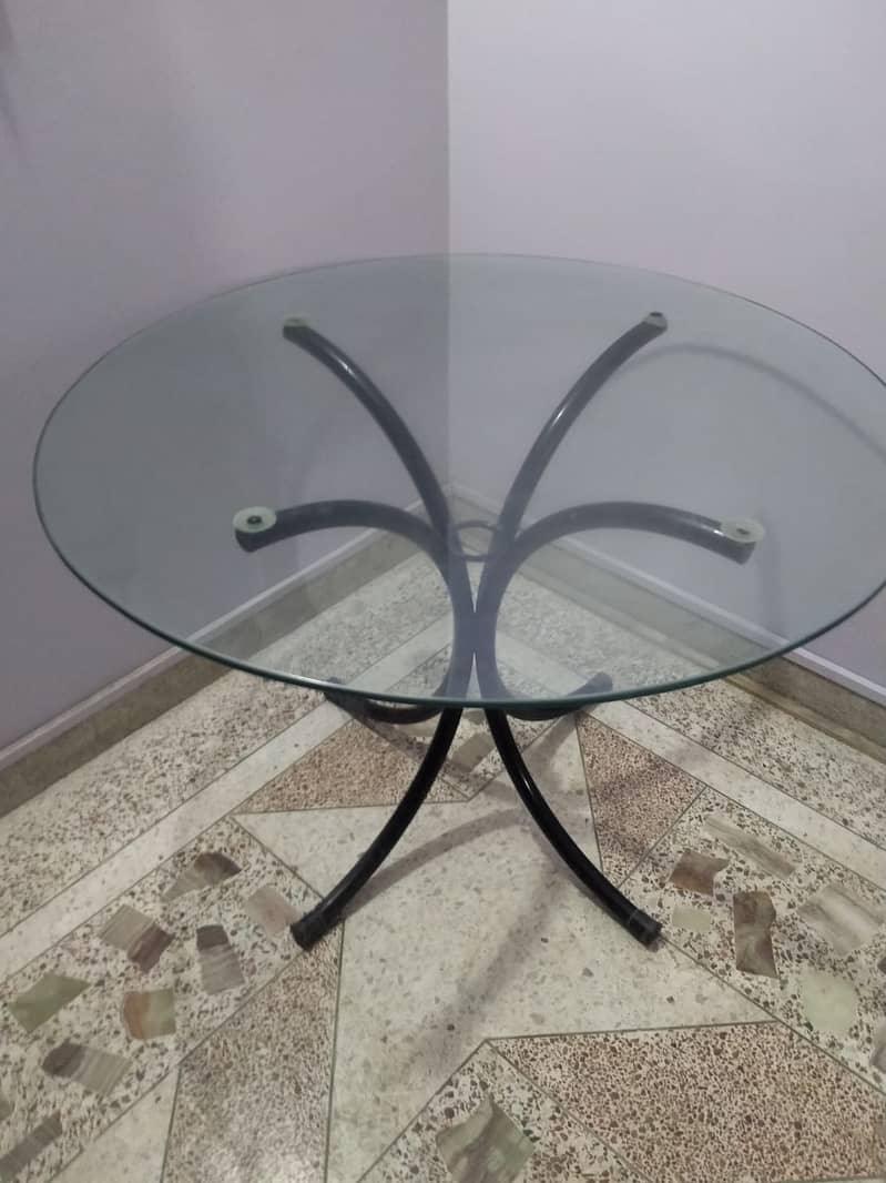 GLASS DINNING TABLE  ROUND SHAPE WITH 4 CHAIRS 2