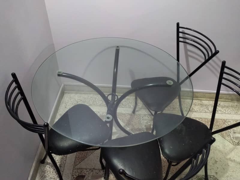 GLASS DINNING TABLE  ROUND SHAPE WITH 4 CHAIRS 3