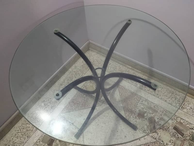 GLASS DINNING TABLE  ROUND SHAPE WITH 4 CHAIRS 4