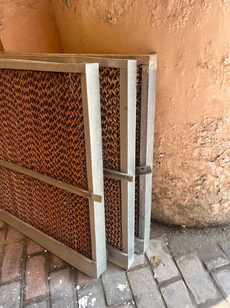 Full size Air cooler with a free stand &3 extra khassein 2