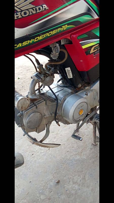 Honda CD 70 2022 4