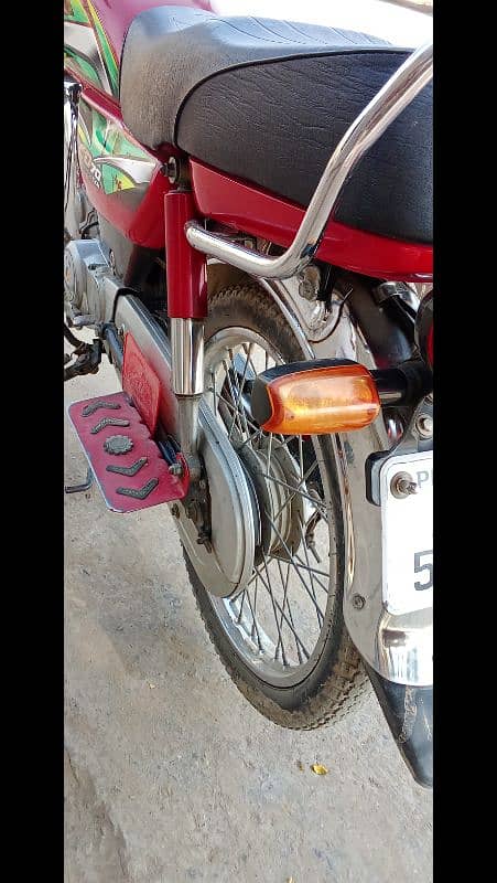 Honda CD 70 2022 6