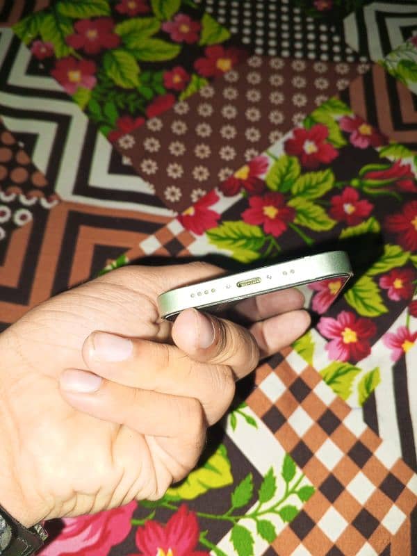 iphone mini 12 condition 10 by 10 jv 1