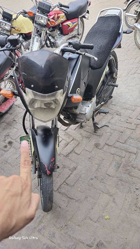 YAMAHA YBR - 125 2