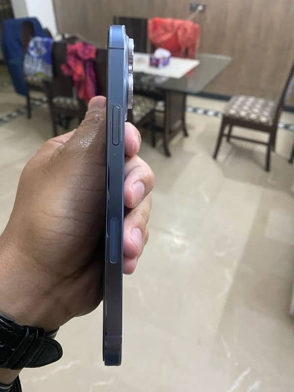 Iphone 13 pro max Complete box Just like Brand new 3