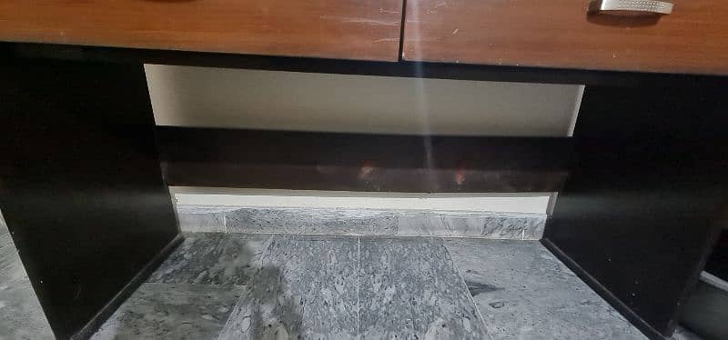 Dressing Table 0